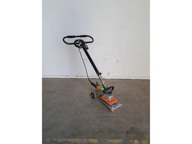Tapijtstripper - 230v uzin utz / wolff, duro-stripper 2.0, bouwjaar 2018 - afbeelding 1 van  7