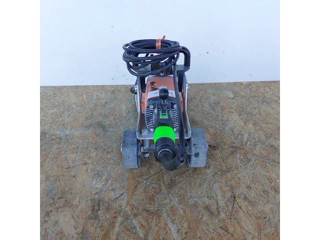 Tapijtstripper - 230v uzin utz / wolff, duro-stripper 2.0, bouwjaar 2019 - afbeelding 2 van  8