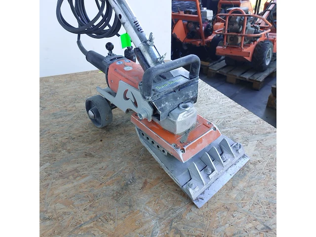 Tapijtstripper - 230v uzin utz / wolff, duro-stripper 2.0, bouwjaar 2021 - afbeelding 4 van  6
