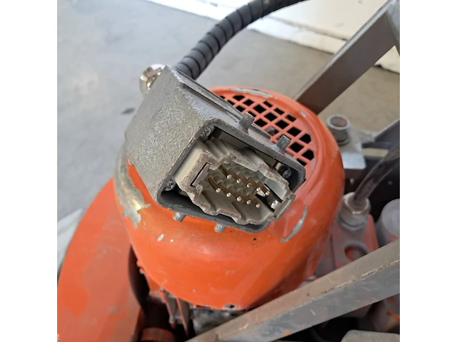 Tapijtstripper zwaar 230v, blastrac, bs-75, 2019 - afbeelding 7 van  11