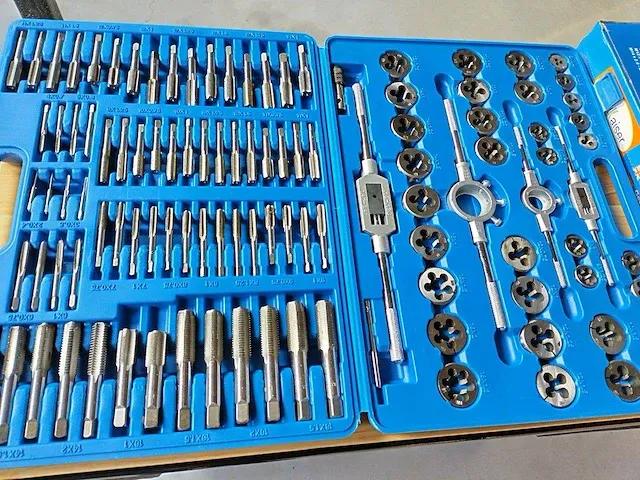 Tapset 110-delig tungtun staal nieuw - afbeelding 1 van  1