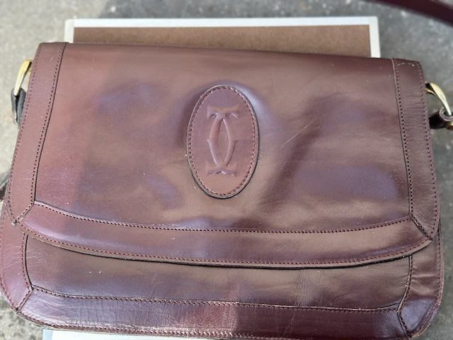 Tas, cartier, de must, bordeax - afbeelding 8 van  8