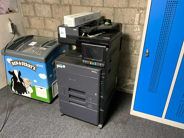 Taskalfa 2552ci laserprinter - afbeelding 1 van  5