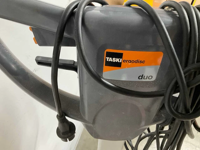 Taski - ergodisk duo - schrobmachine - afbeelding 3 van  6