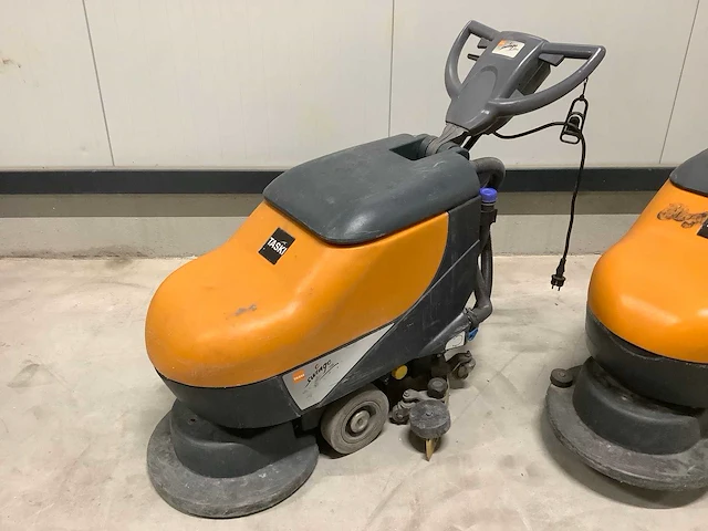 Taski - swingo 450 e/b - vloerreinigers (2x) - afbeelding 2 van  9