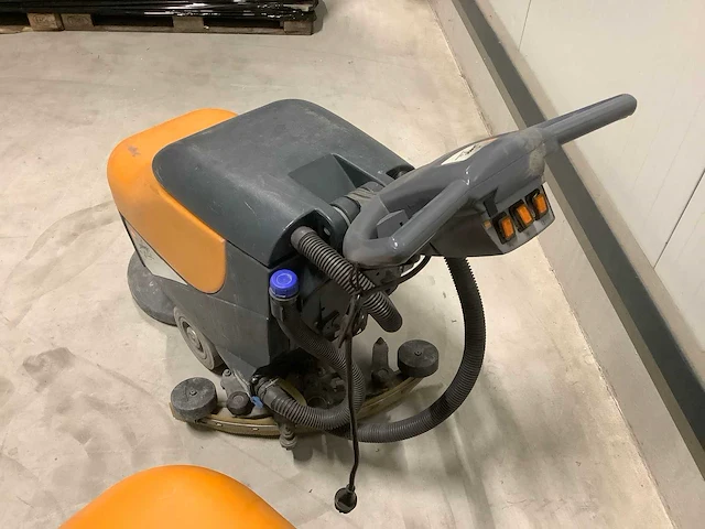 Taski - swingo 450 e/b - vloerreinigers (2x) - afbeelding 6 van  9