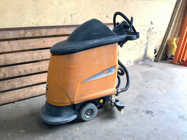 Taski 750b zelfrijdende schrobmachine - afbeelding 1 van  6