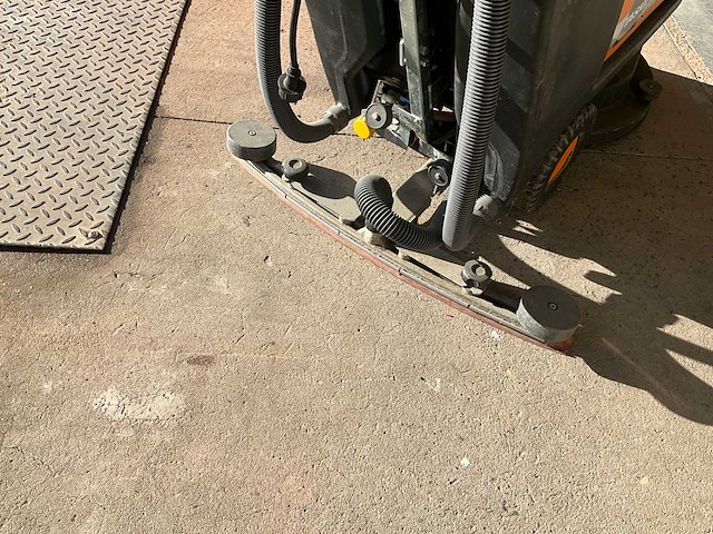 Taski co1000 veegmachine - afbeelding 7 van  11