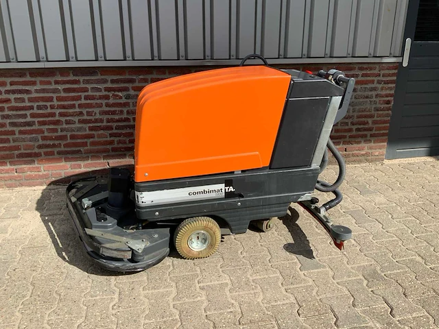 Taski combimat 1800 zelfrijdende schrobmachine - afbeelding 10 van  10