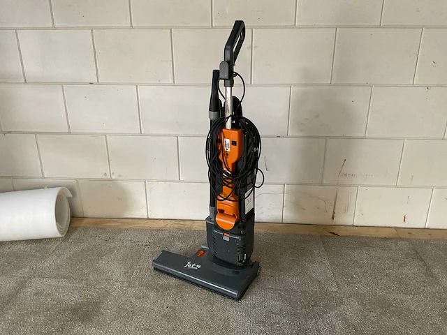 Taski jet tr5.50 stofzuiger - afbeelding 1 van  6