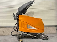 Taski swingo - 1650b - zelf rijdende achterloop schrob-zuig machine - afbeelding 11 van  11