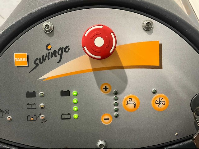 Taski swingo - 1650b - zelf rijdende achterloop schrob-zuig machine - afbeelding 8 van  10