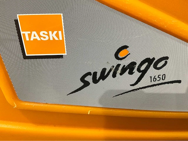 Taski swingo - 1650b - zelf rijdende achterloop schrob-zuig machine - afbeelding 9 van  10