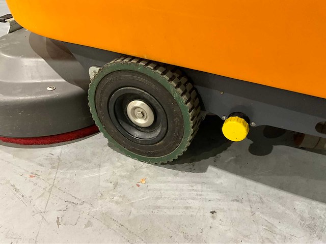 Taski swingo - 1850 - zelf rijdende achterloop schrob-zuig machine - afbeelding 6 van  11