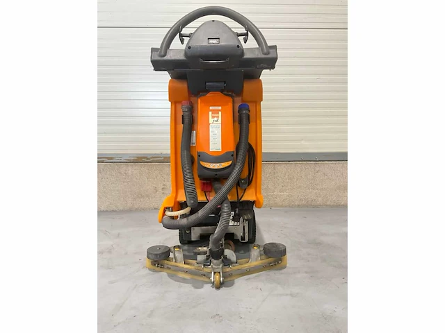 Taski swingo - 755b - zelf rijdende achterloop schrob-zuig machine - afbeelding 4 van  9