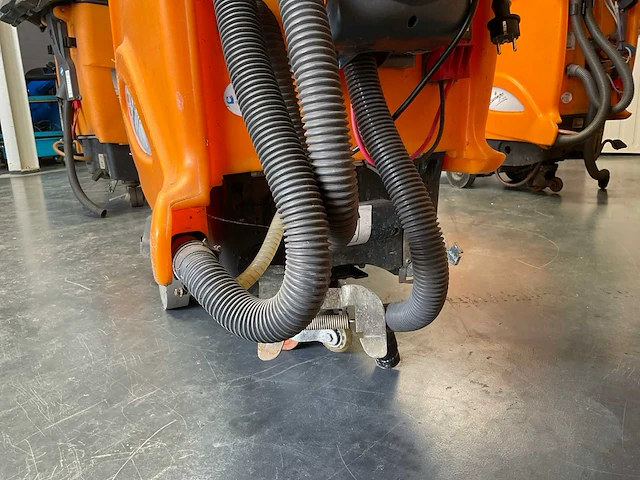 Taski swingo 1250b / 1255 b vloerreiniger (3x) - afbeelding 9 van  28