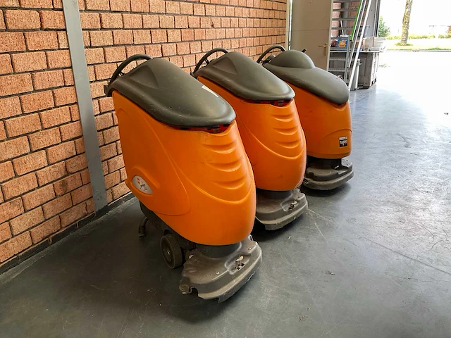 Taski swingo 1250b / 1255 b vloerreiniger (3x) - afbeelding 12 van  28