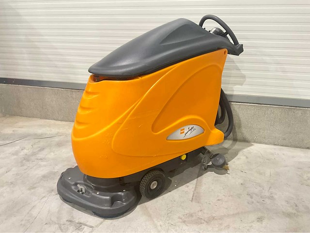 Taski swingo 1255b zelfrijdende schrobmachine - afbeelding 1 van  8