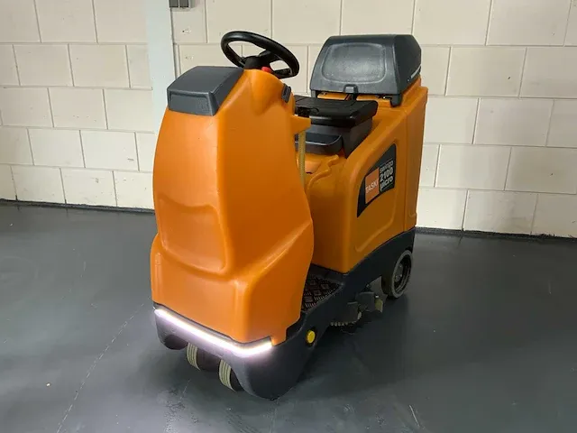 Taski swingo 2100 micro zelfrijdende schrobmachine - afbeelding 1 van  16