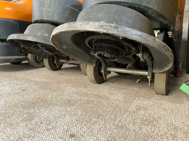 Taski swingo 450 / 750 vloerreiniger (5x) - afbeelding 5 van  9