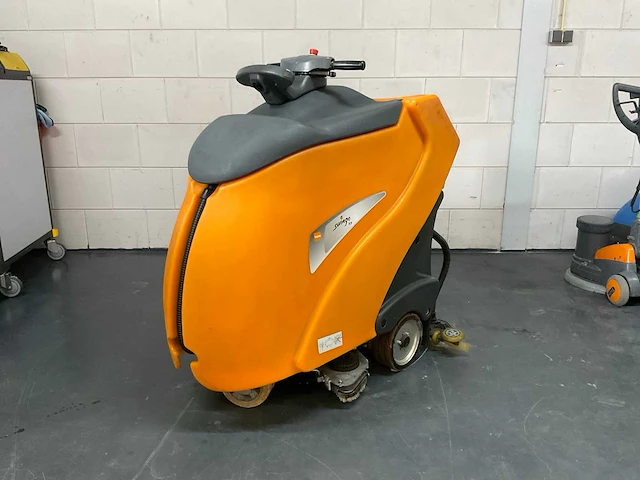 Taski swingo xp vloerreiniger - afbeelding 1 van  13