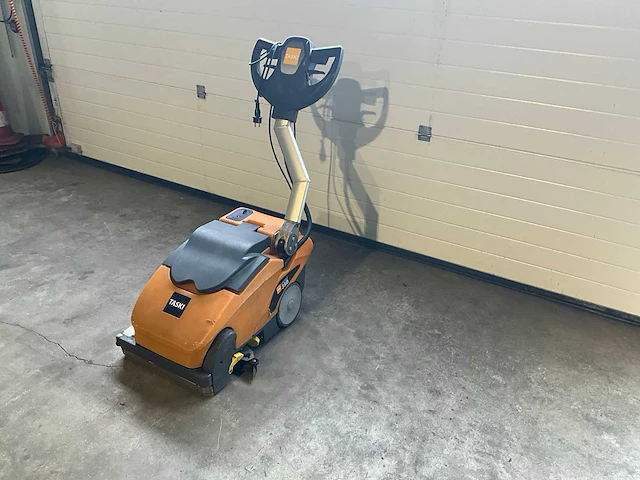 Taski swingo350 auto-schrobber - afbeelding 1 van  4