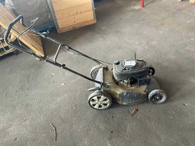 Tata grasmaaier - afbeelding 1 van  4