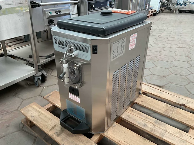 Taylor 430-40 soda machine - afbeelding 1 van  7