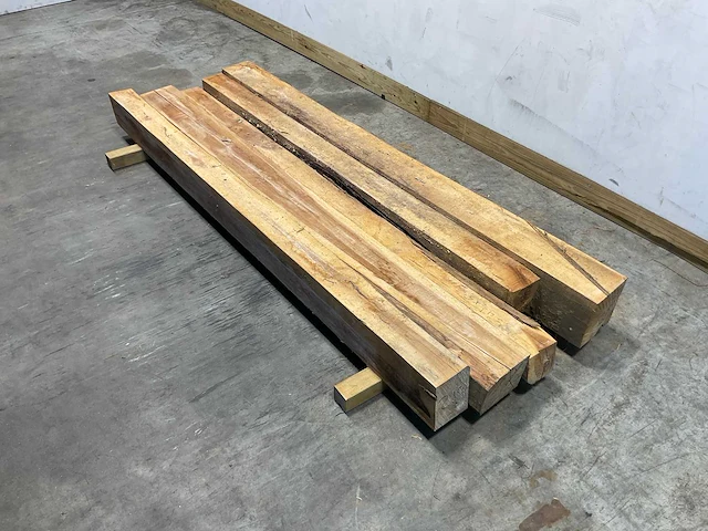 Teak balk gedroogd 240x12-20 cm (5x) - afbeelding 2 van  5