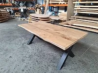 Teak boomstam eettafel 200 cm. - afbeelding 1 van  5
