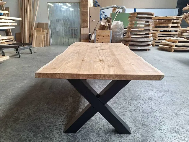 Teak boomstam eettafel 200 cm. - afbeelding 5 van  5