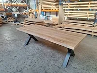 Teak boomstam eettafel 240 cm. - afbeelding 1 van  5