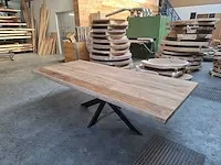 Teak boomstam eettafel 240 cm. - afbeelding 4 van  6