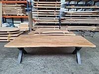 Teak boomstam eettafel 260 cm. - afbeelding 1 van  5