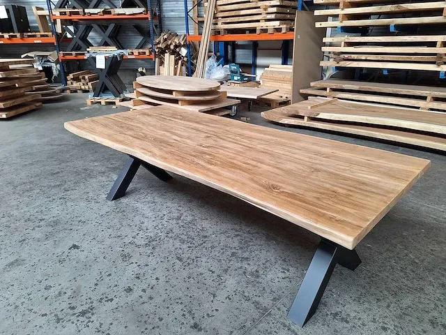 Teak boomstam eettafel 260 cm. - afbeelding 2 van  5