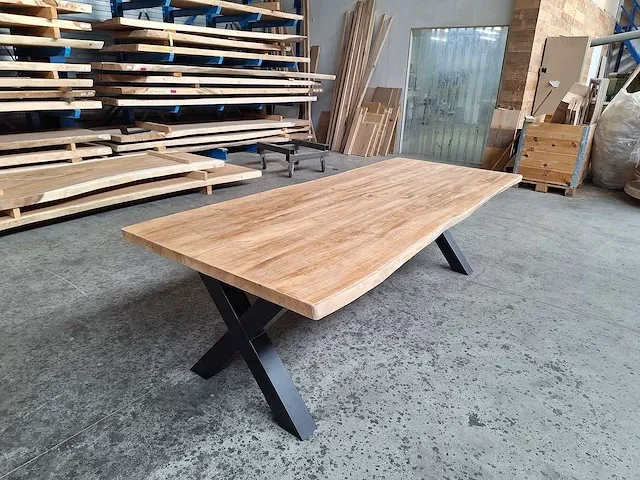 Teak boomstam eettafel 260 cm. - afbeelding 4 van  5