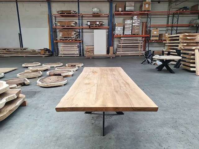 Teak boomstam eettafel 260 cm. - afbeelding 3 van  6