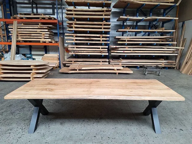 Teak boomstam eettafel 280 cm. - afbeelding 2 van  5