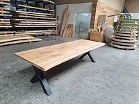 Teak boomstam eettafel 280 cm. - afbeelding 4 van  5