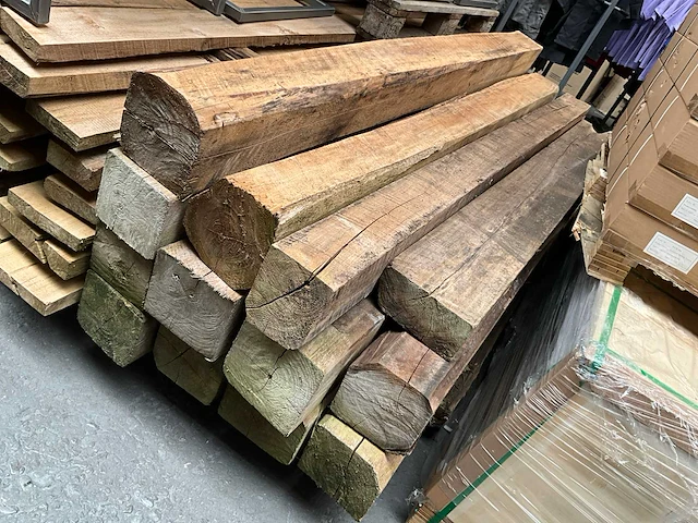 Teak houten - balken - afbeelding 1 van  4