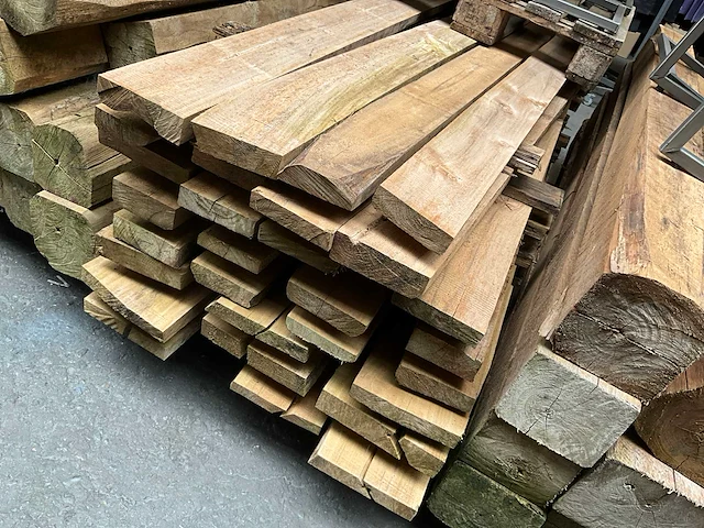 Teak houten - balken - afbeelding 1 van  3