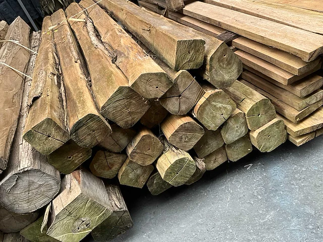 Teak houten - balken - afbeelding 1 van  3
