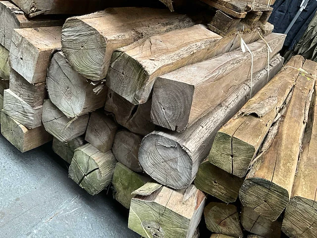 Teak houten - balken - afbeelding 2 van  3