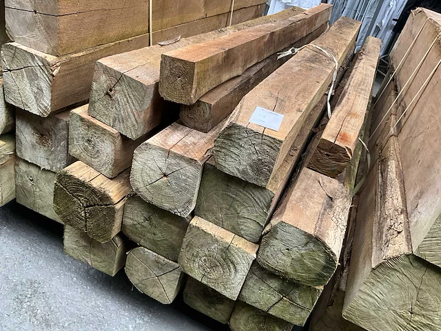 Teak houten - balken - afbeelding 1 van  3