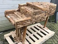 Teakhouten piano uniek item