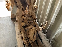 Teakhouten tuinbeeld draak - afbeelding 4 van  4
