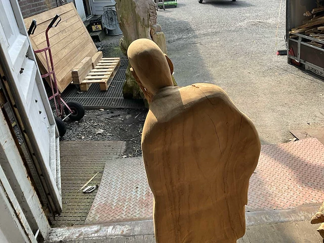 Teakhouten tuinbeeld - afbeelding 5 van  5