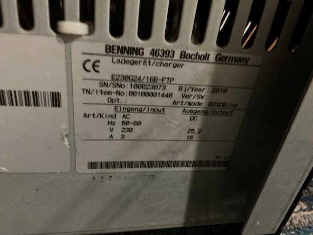 Tebetron - 24v-16a - acculaders - 2010 - afbeelding 3 van  3