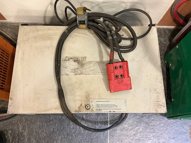 Tebetron - 24v 40a - acculaders - 2008 - afbeelding 2 van  3