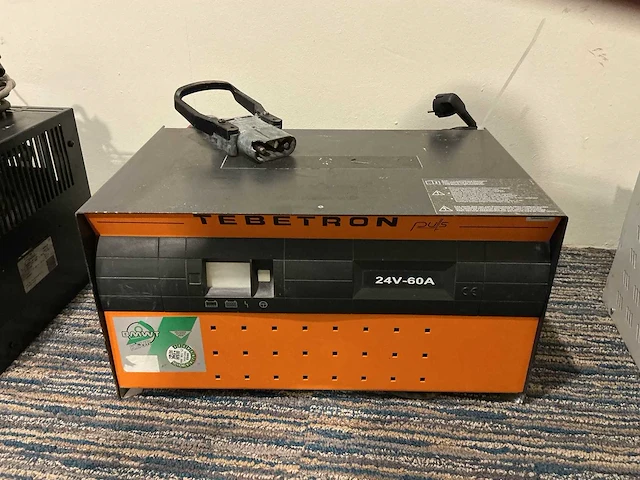 Tebetron - 24v 60a - acculaders - afbeelding 1 van  1